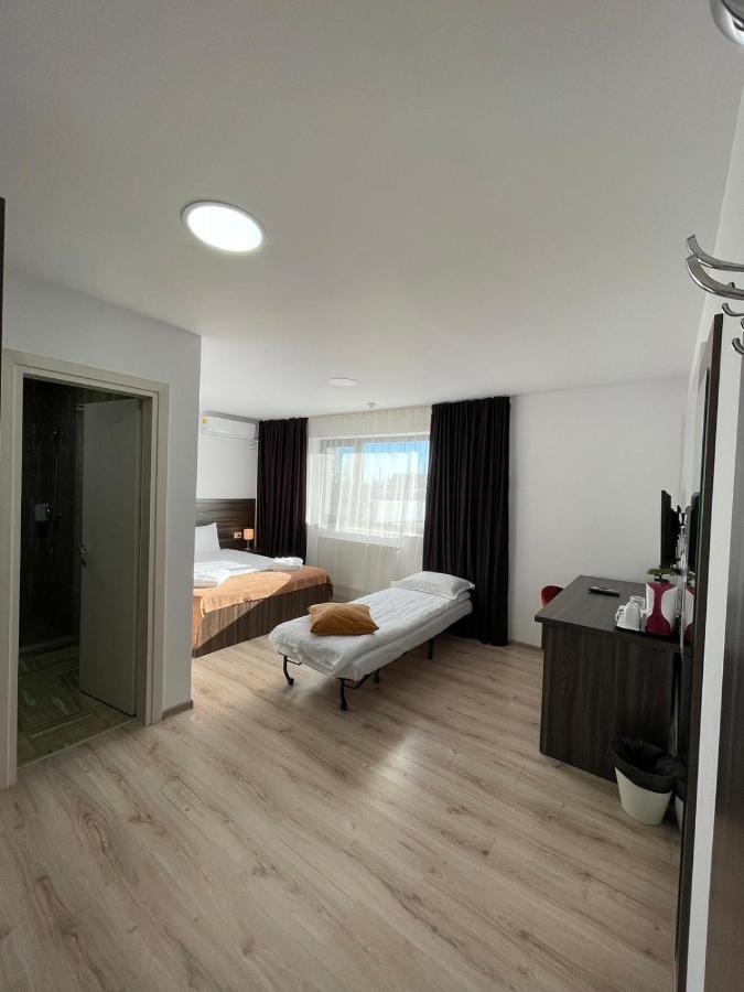 Bliss Inn Tunari Voluntari ภายนอก รูปภาพ