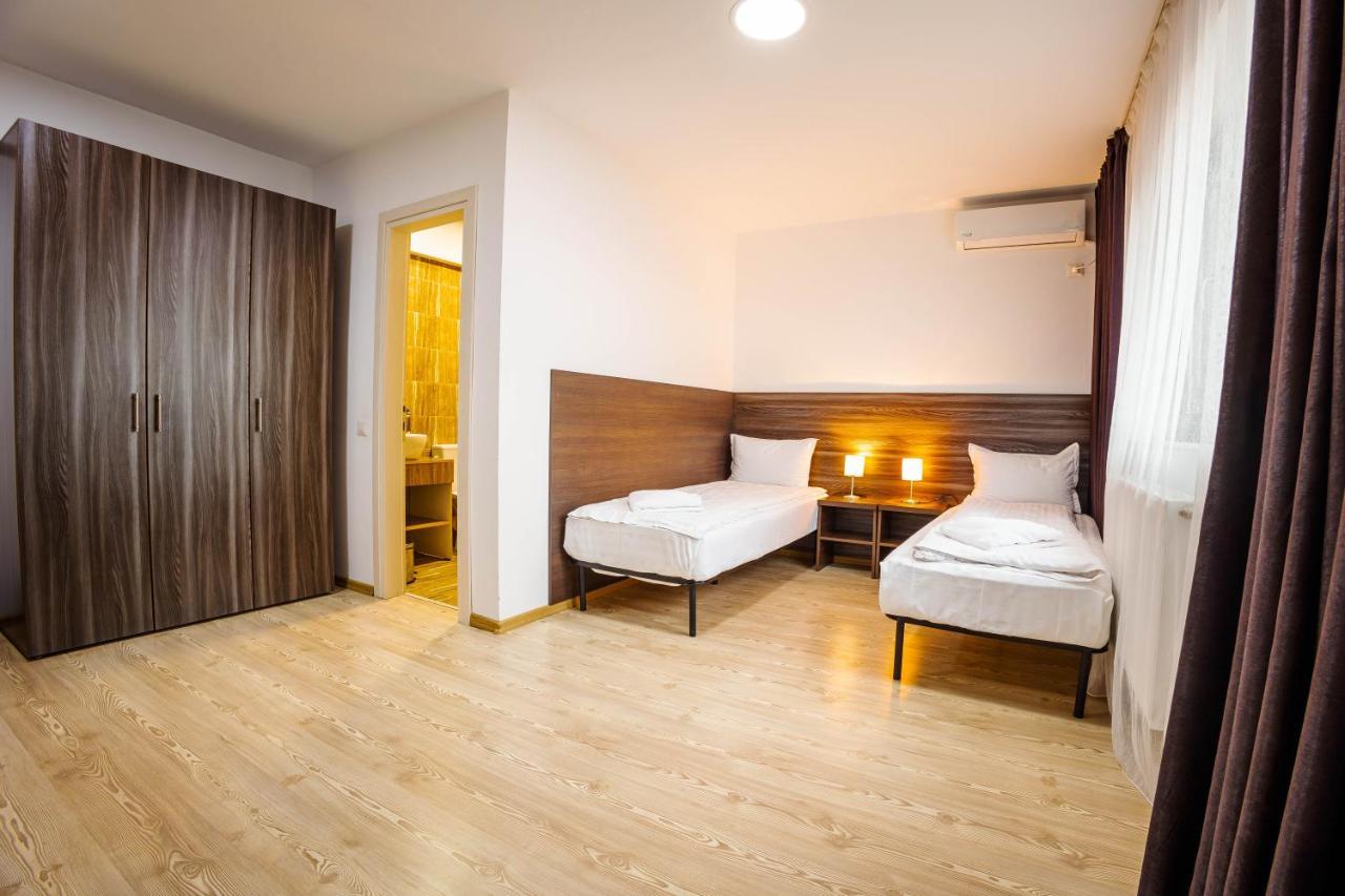 Bliss Inn Tunari Voluntari ภายนอก รูปภาพ