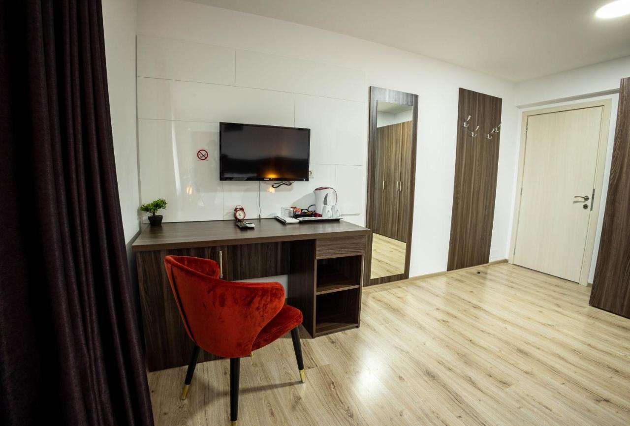 Bliss Inn Tunari Voluntari ภายนอก รูปภาพ