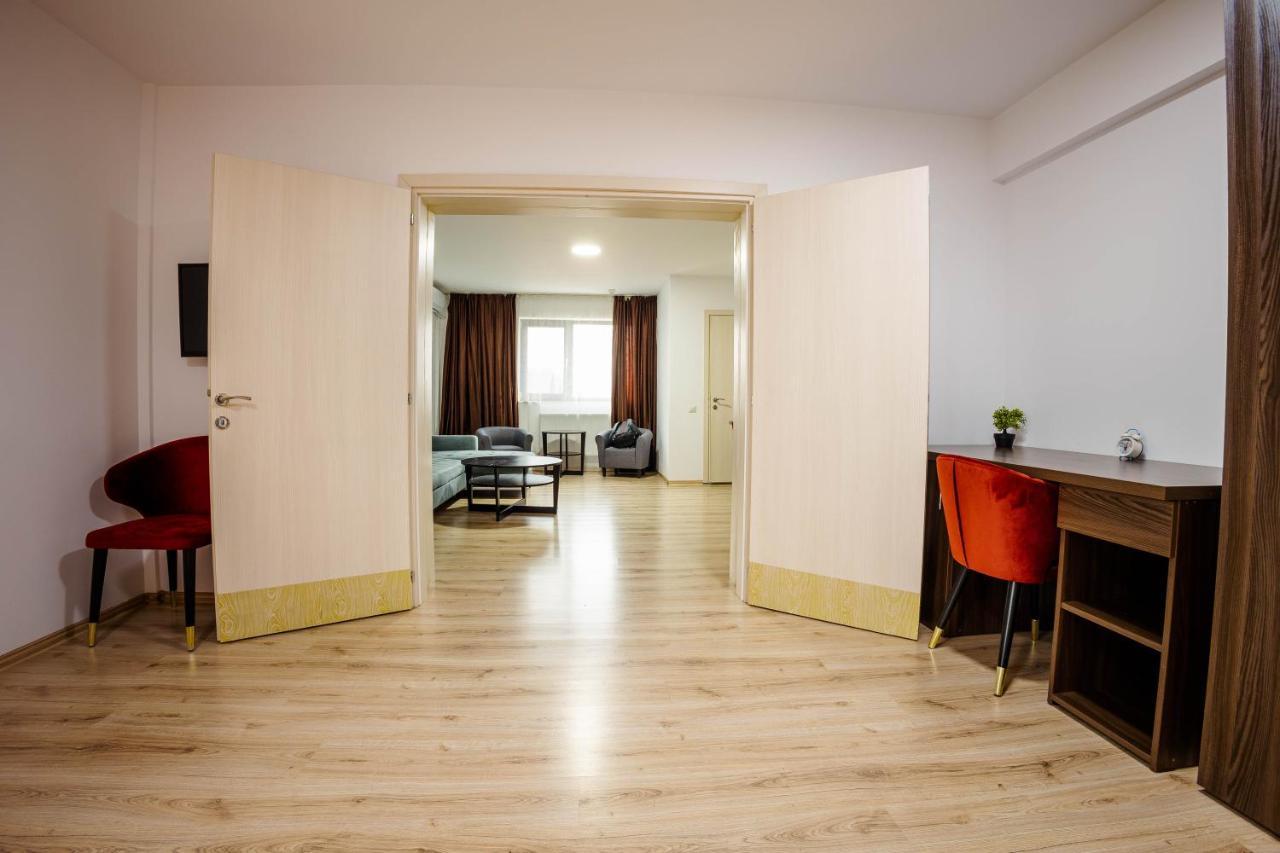 Bliss Inn Tunari Voluntari ภายนอก รูปภาพ
