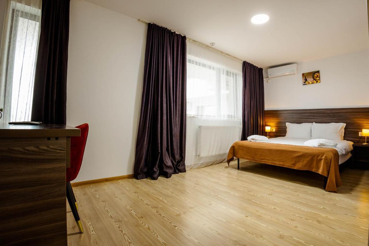 Bliss Inn Tunari Voluntari ภายนอก รูปภาพ