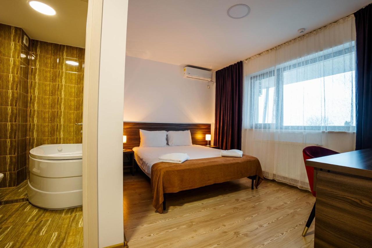 Bliss Inn Tunari Voluntari ภายนอก รูปภาพ