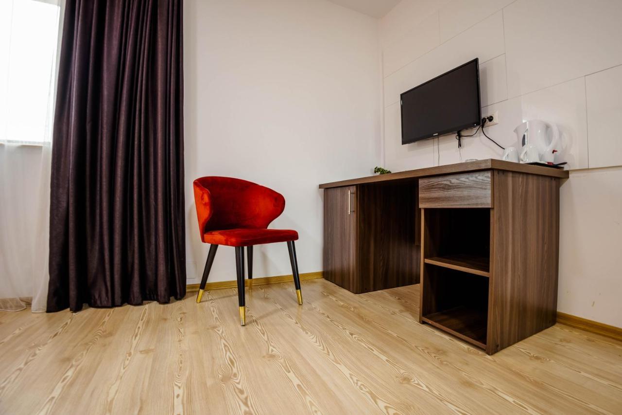 Bliss Inn Tunari Voluntari ภายนอก รูปภาพ